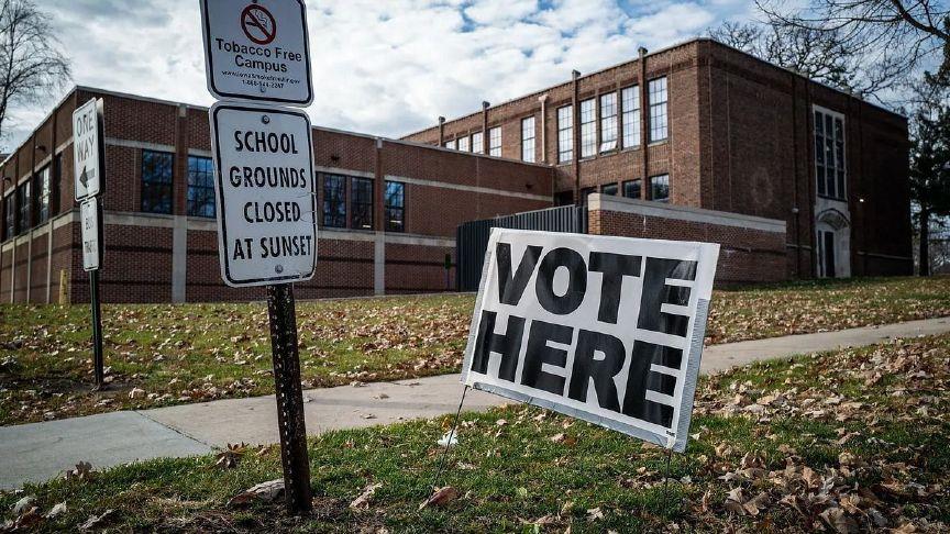 Iowa voters head to the polls for fierce races