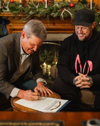 Lee grants pardons to Jelly Roll, 32 others | Kingsport Times News